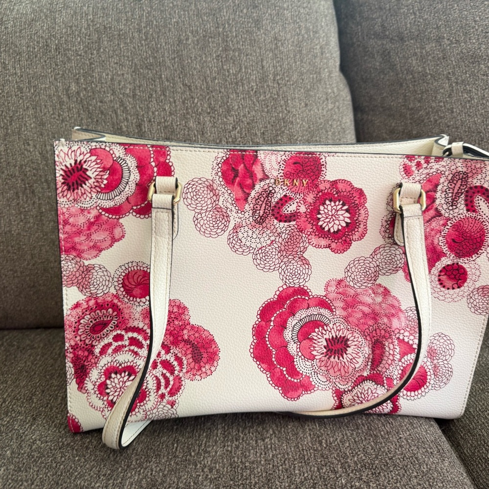 Vera Bradley Pink and Cream Floral Shoulder Bag